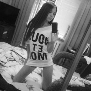 Laura, 29