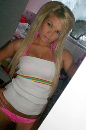 Oona, 37