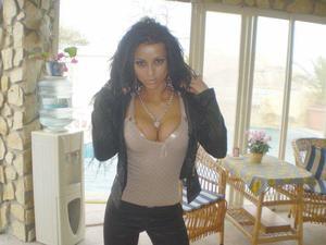 Mari, 21