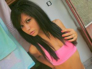 Nelli, 31