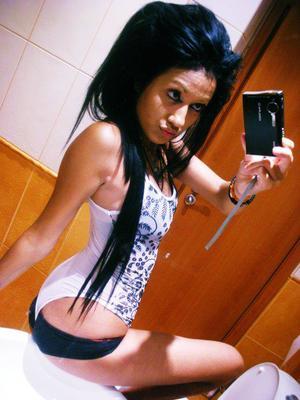 Mari, 24
