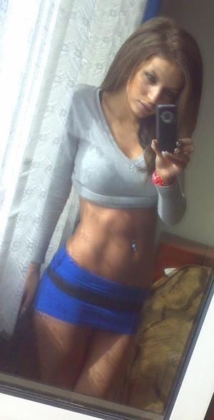 Laura, 41
